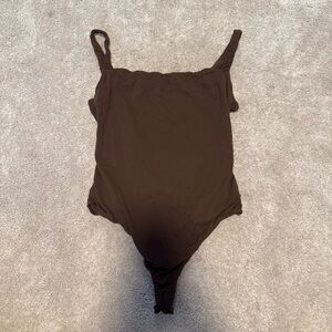 SKIMS fits everybody square neck bodysuit